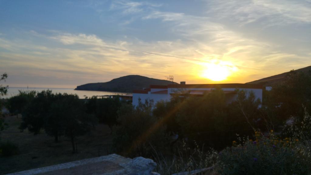 키니언 Tramonto Nel Delfini 아파트 외부 사진