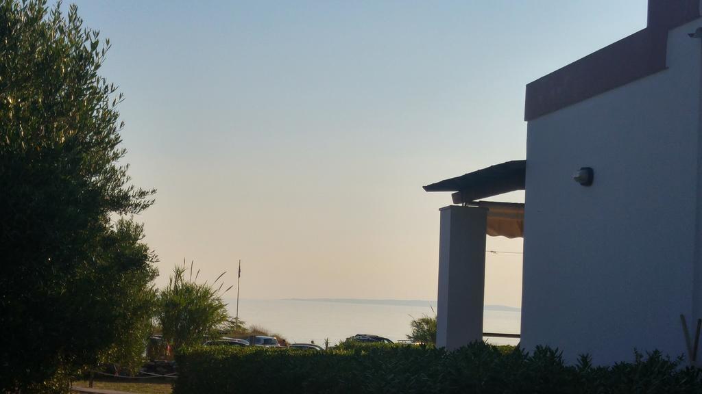 키니언 Tramonto Nel Delfini 아파트 외부 사진